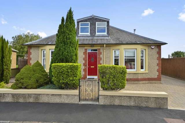 5 bedroom detached bungalow for sale