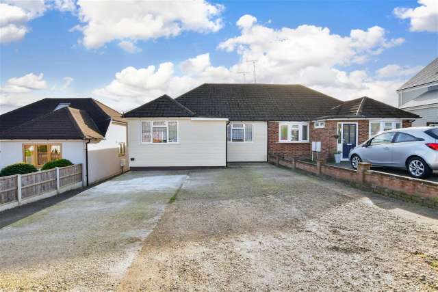 3 bedroom semi-detached bungalow for sale