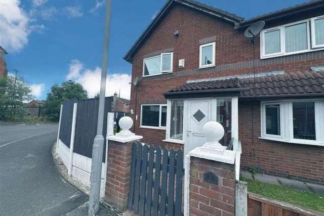 3 bedroom semi-detached house for sale