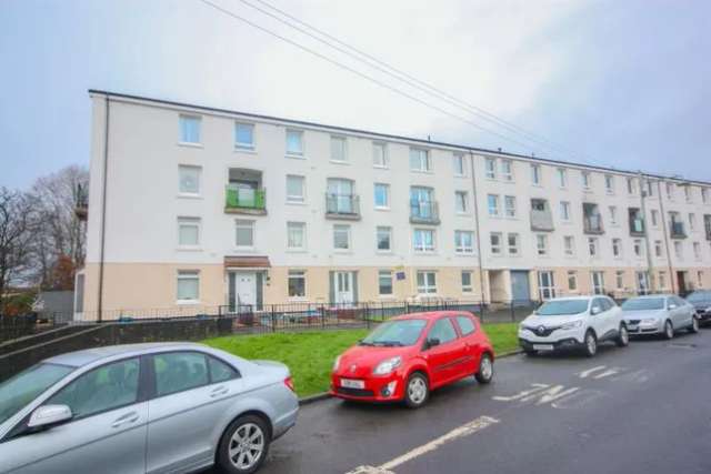 Flat to rent in Gorget Avenue, Knightswood, Glasgow G13