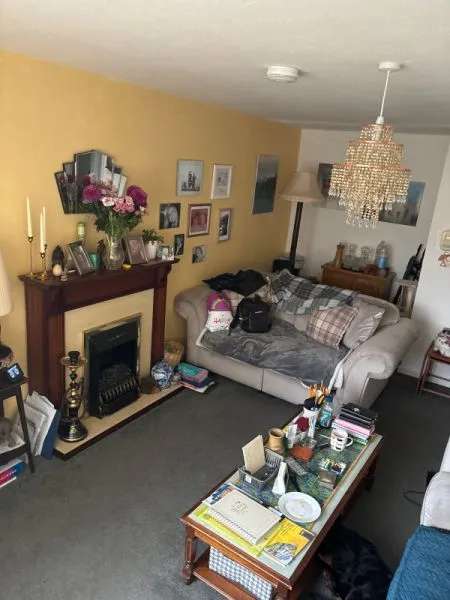 Bungalow For Rent in Trafford, England