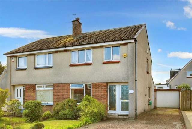 3 Bed House - Semi Detached with 2 Reception Rooms