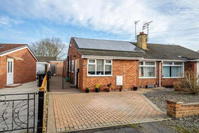 3 bedroom semi-detached bungalow for sale