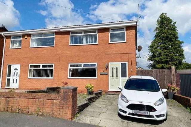 3 bedroom semi-detached house for sale