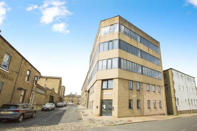 Flat For Sale in Calderdale, England