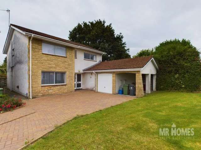 4 bedroom detached house for sale