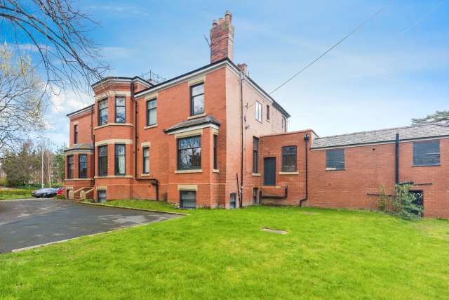 Flat For Sale in Stockport, England