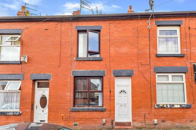 Terraced house For Sale in Rochdale, England