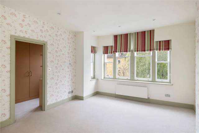 2 bedroom flat/apartment in London