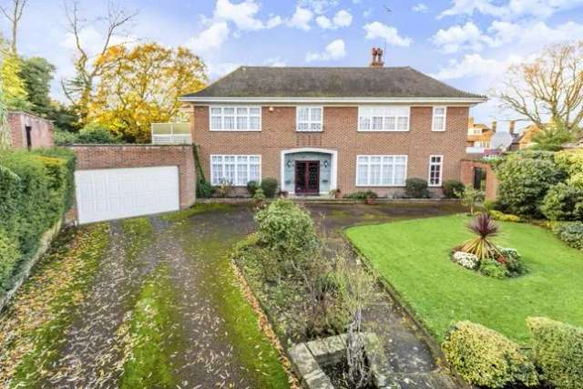 Detached house for sale in Winnington Close, Hampstead Garden Suburb N2