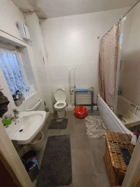 Bungalow For Rent in Birmingham, England