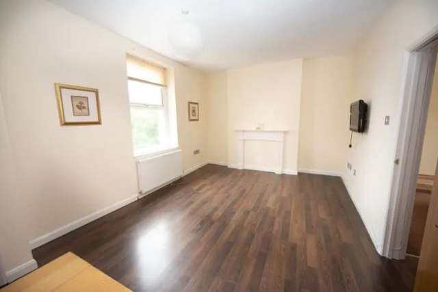 Flat to rent in James Street, Cardiff Bay, Cardiff CF10