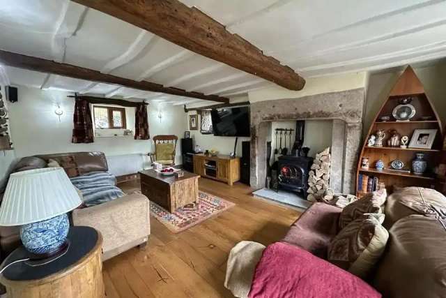 3 bedroom cottage for sale