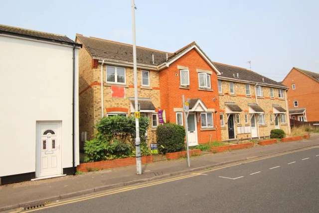 2 bedroom end of terrace house for sale