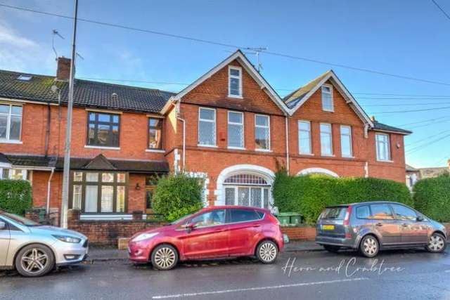 Flat for sale in Romilly Road, Canton, Cardiff CF5