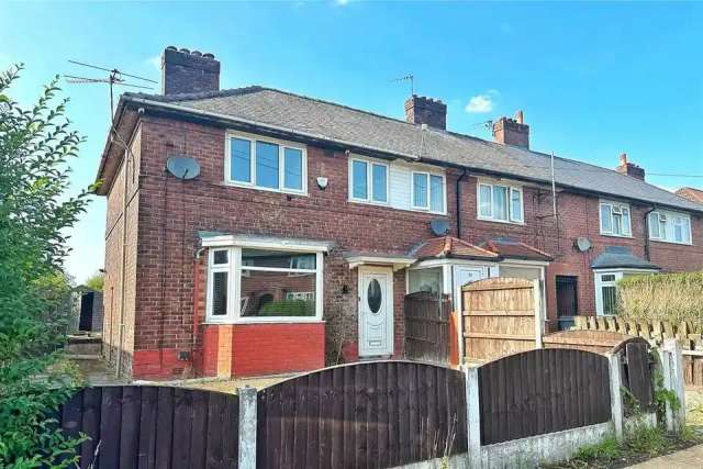 3 bedroom end of terrace house for sale