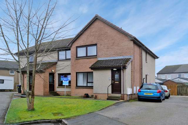 Flat For Rent in Portlethen, Scotland