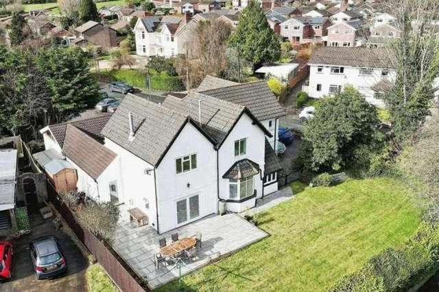 4 bedroom detached house for sale