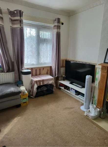 Flat For Rent in Wolverhampton, England