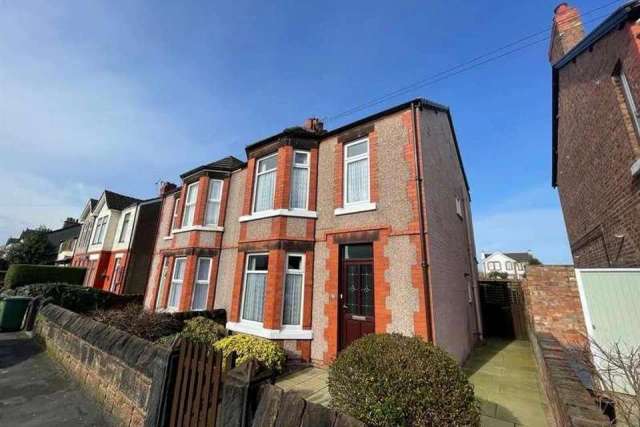 3 bedroom semi-detached house for sale