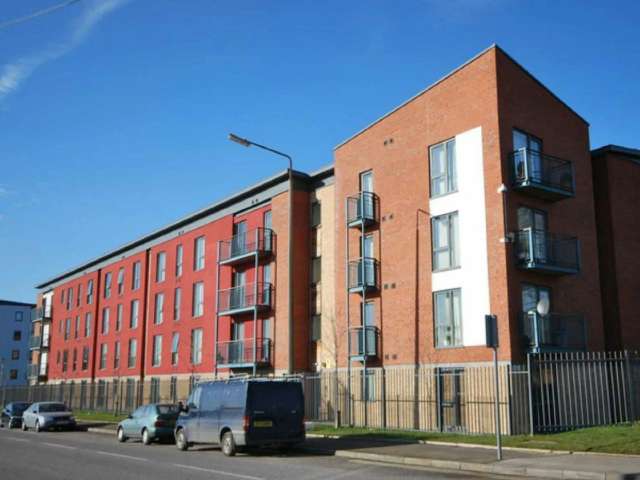 Flat For Sale in Salford, England