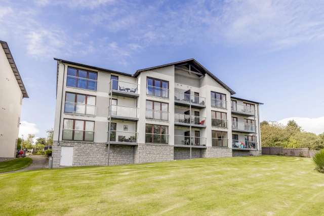 Flat For Sale in Aberdeen City, Scotland