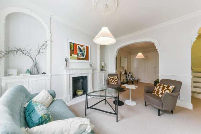 House For Rent in City of Westminster, England