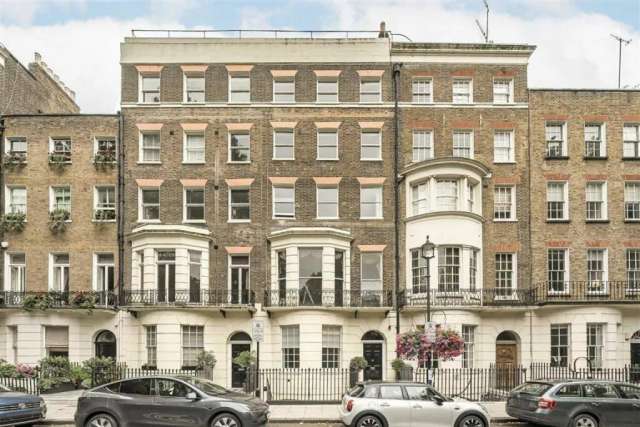 Flat For Rent in City of Westminster, England