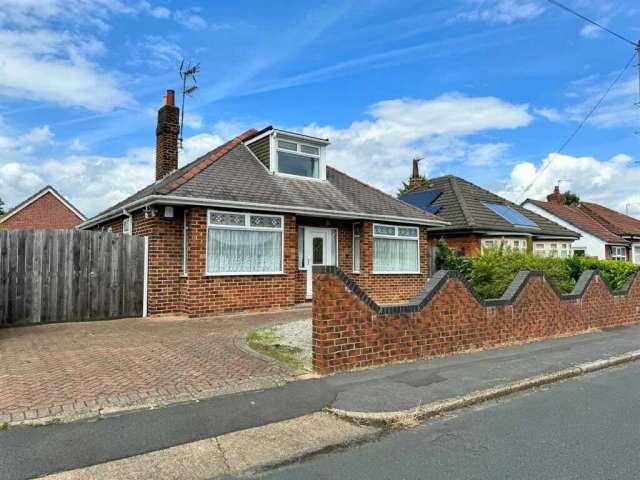 Bungalow For Sale in Hull, England