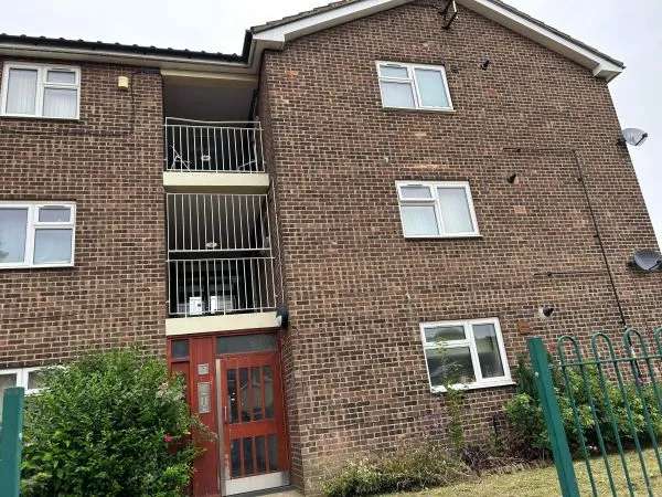 Flat For Rent in Peterborough, England