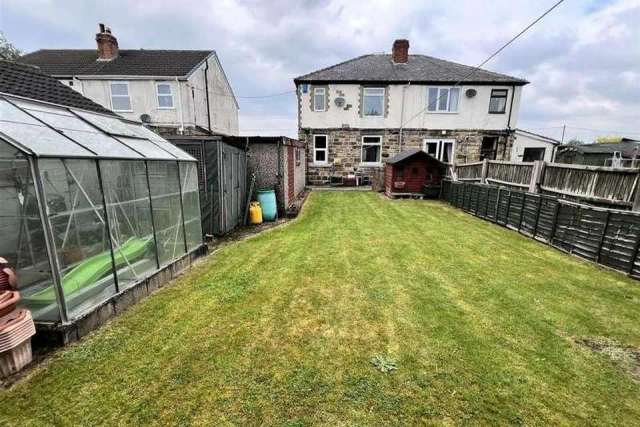 3 bedroom semi-detached house for sale