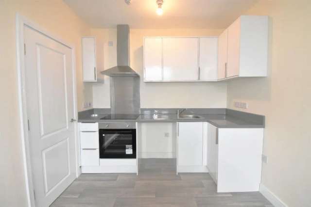 2 bedroom flat to rent