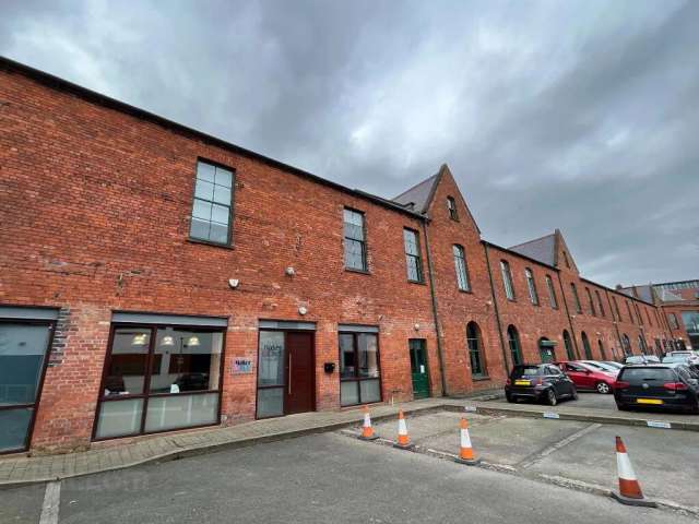 Commercial For Rent in Belfast, Northern Ireland