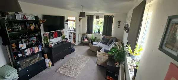 Flat For Rent in Chichester, England