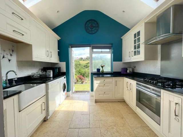 Bungalow For Sale in Bristol, England