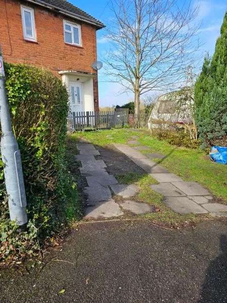 Flat For Rent in Coventry, England