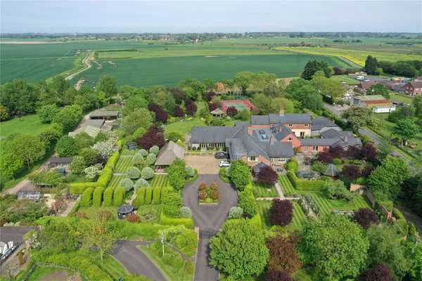 Ludney House Farm, Ludney, Louth, Lincolnshire, LN11 7JU | Property for sale | Savills