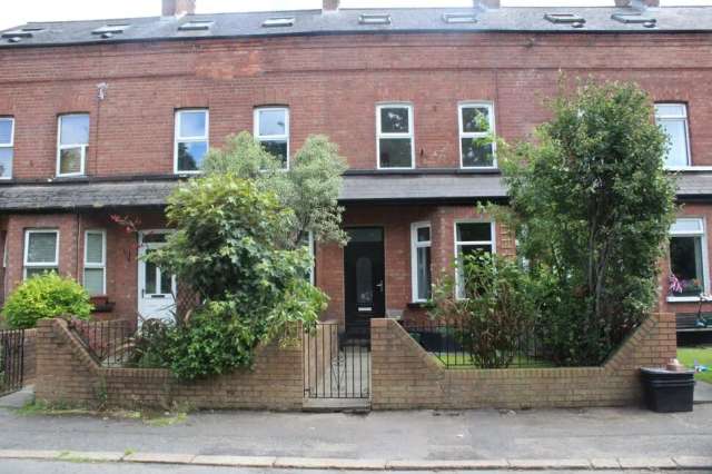 4 bedroom Mid Terrace House to rent, Belfast, BT4