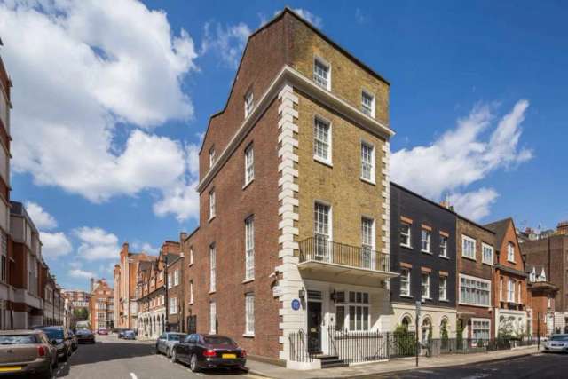 House For Sale in City of Westminster, England