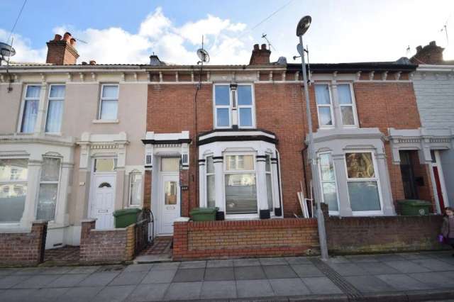 3 bedroom Mid Terrace House to rent, Portsmouth, PO2