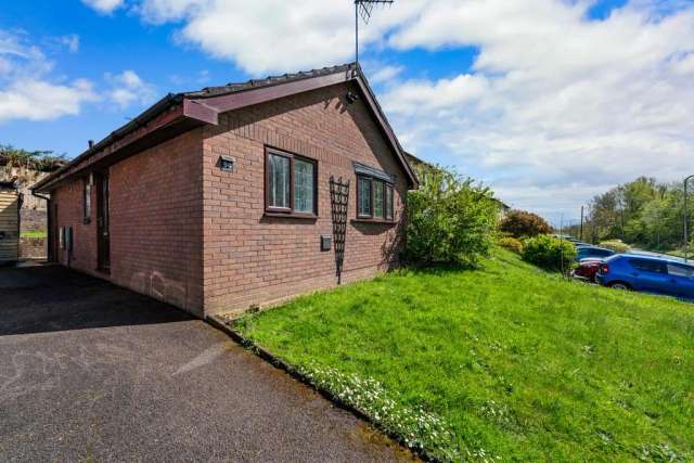 2 bedroom detached bungalow for sale