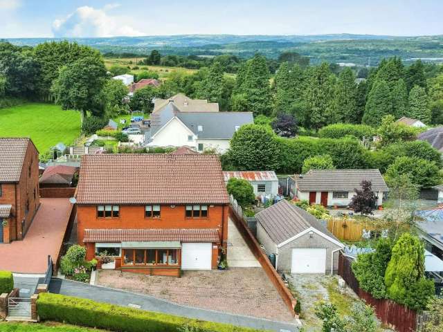 House For Sale in Swansea, Wales