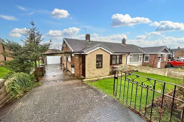 Bungalow For Sale in Wakefield, England