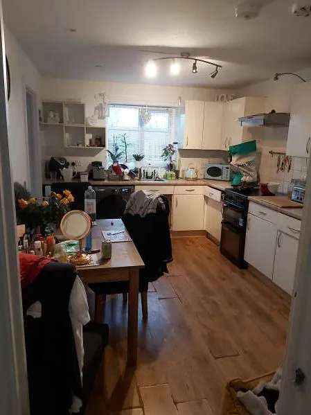 House For Rent in Exeter, England