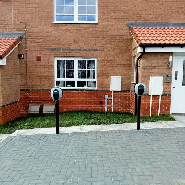 Flat For Rent in Kirklees, England