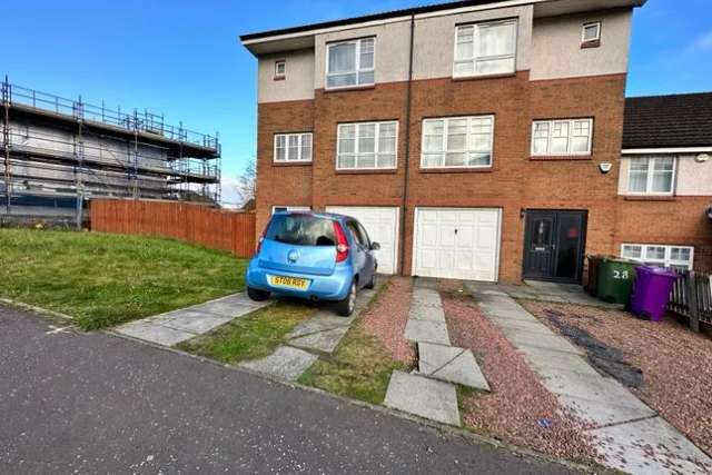 End terrace house to rent in Mayfield Street, Glasgow G20