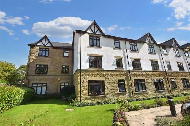 Apartment For Sale in Rochdale, England