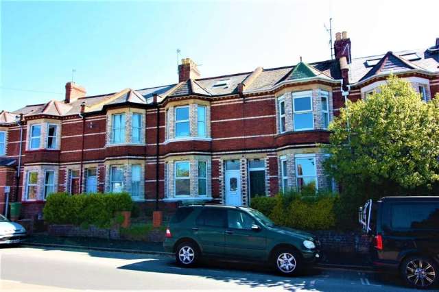 4 bedroom terraced house for sale