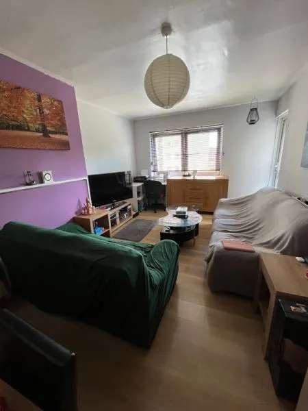 Flat For Rent in Penarth, Wales