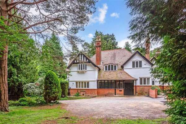 Botany Hill, The Sands, Farnham, Surrey, GU10 1LZ | Property for sale | Savills